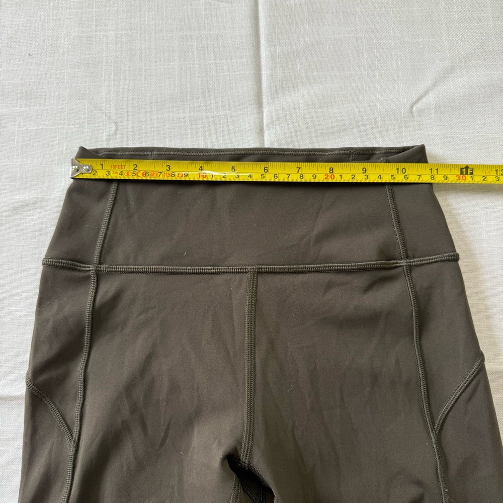 Lululemon In Movement 7/8 Tight *Everlux 25" Dark Green Athletic Leggings Sz 4 - Picture 9 of 11